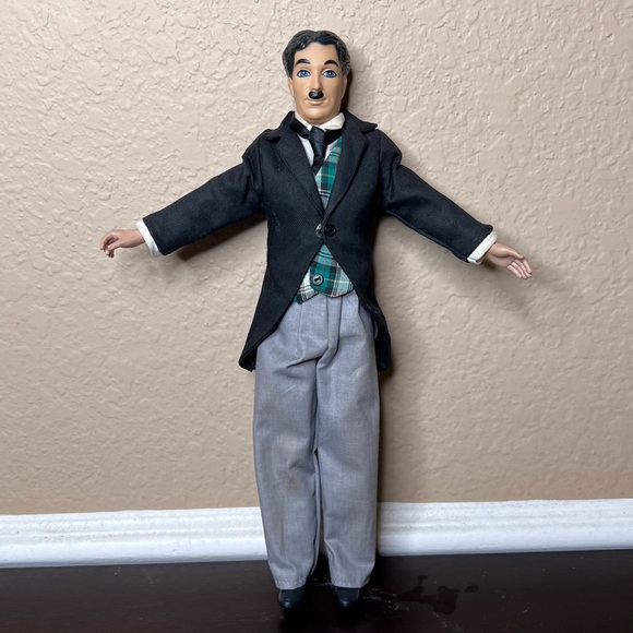 Vintage 1989 World Doll Charlie Chaplin Figurine, RARE 71260, Silent Film, Black - Picture 1 of 9